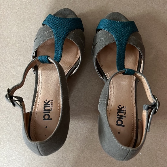 PINK STUDIOS Loleta Peep toe wedge shoes - Picture 3 of 8